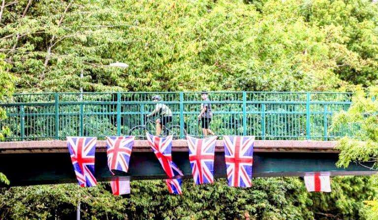The English Flag.jpeg